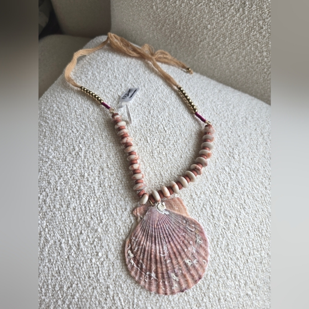 NEW - Free People, Love Letter To The Sea Necklace, Neutral Pink Tone- NWT! - Picture 5 of 8